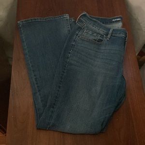 Old Navy curvy mid rise medium wash jeans